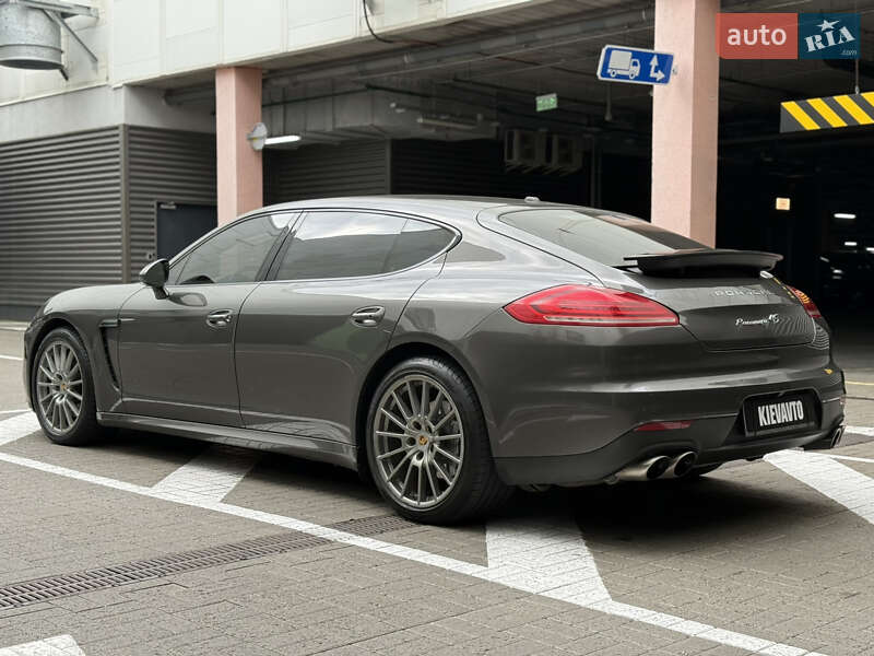 Фастбэк Porsche Panamera 2014 в Киеве фото 6 Фастбэк Porsche Panamera 2014 в Киеве