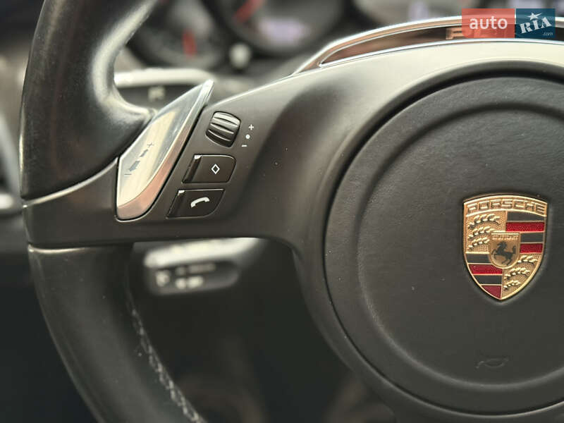 Фастбэк Porsche Panamera 2014 в Киеве фото 17 Фастбэк Porsche Panamera 2014 в Киеве