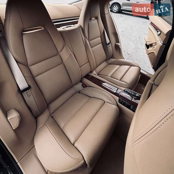Фастбэк Porsche Panamera 2012 в Запорожье