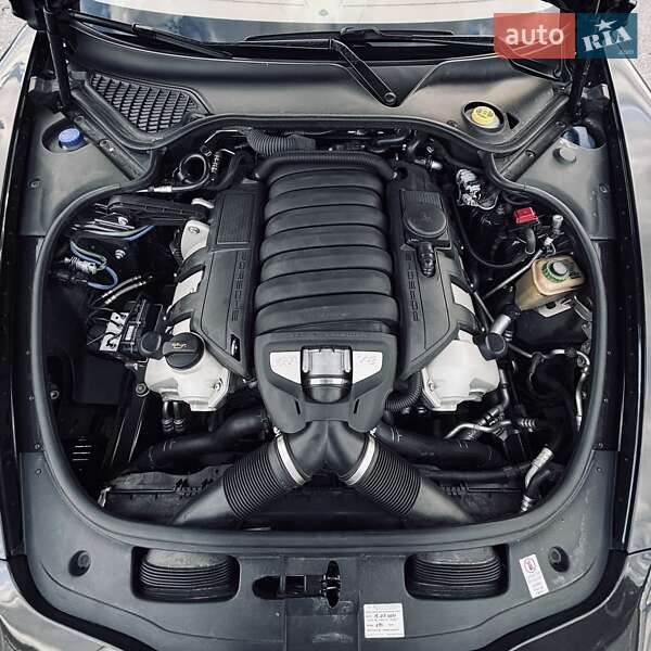 Фастбэк Porsche Panamera 2012 в Запорожье