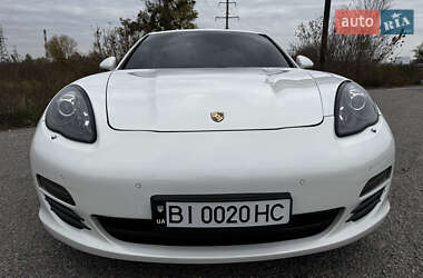 Фастбек Porsche Panamera 2010 в 