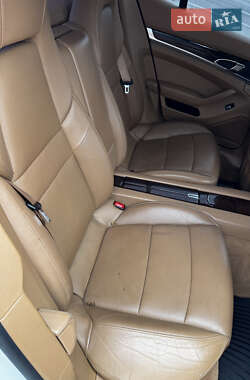 Фастбек Porsche Panamera 2010 в 