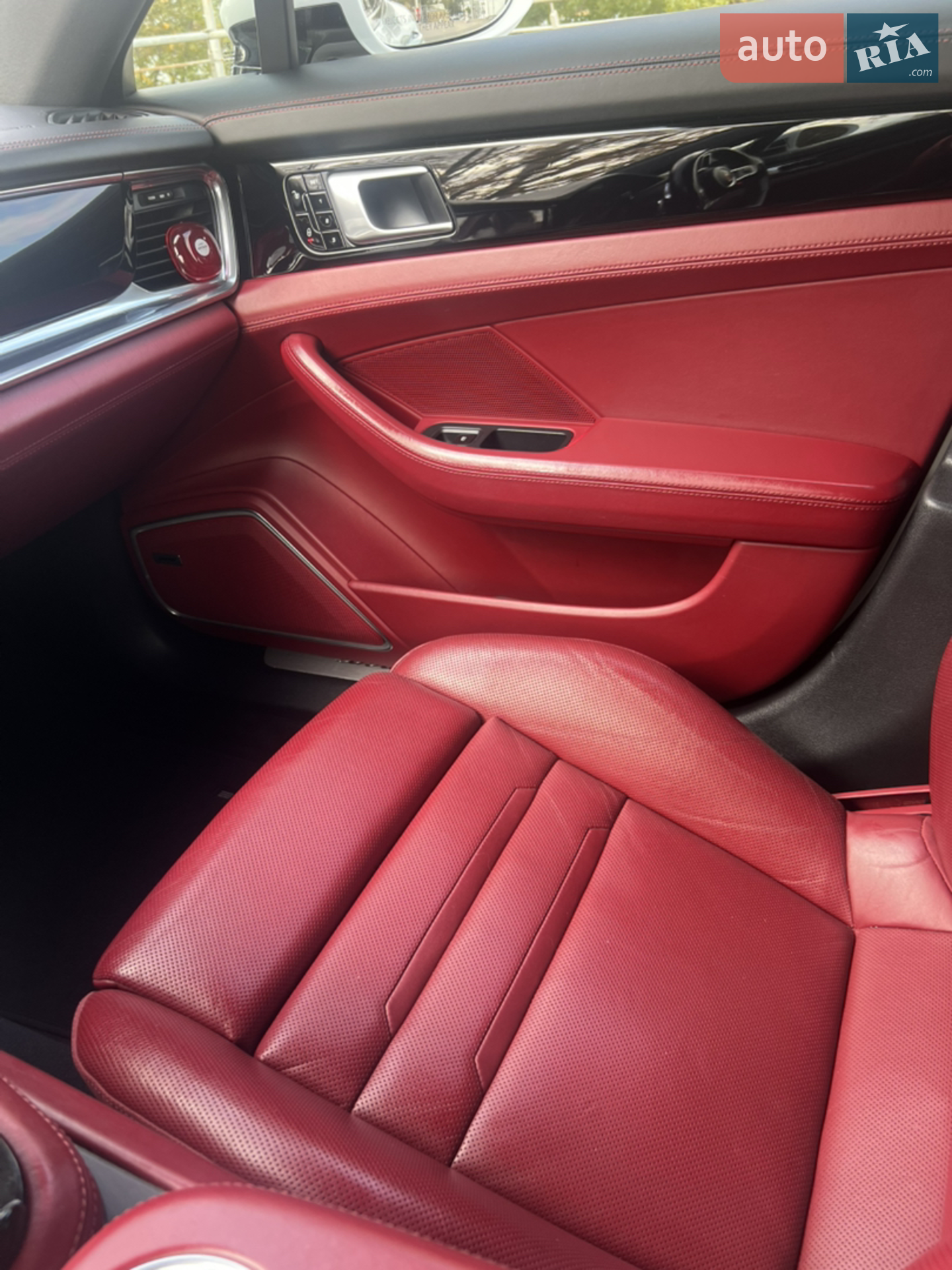 2018 Porsche Panamera - мініатюра 46