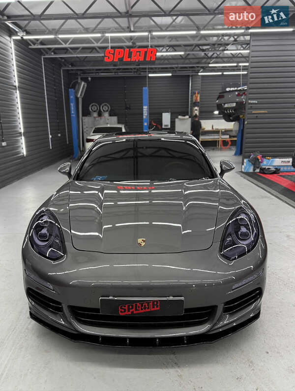 Фастбек Porsche Panamera 2013 в Києві фото 4 Фастбек Porsche Panamera 2013 в Києві