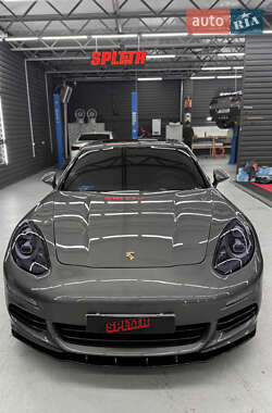Фастбэк Porsche Panamera 2013 в 