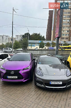 Фастбэк Porsche Panamera 2013 в 