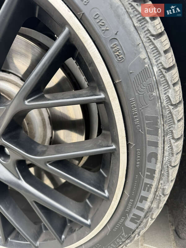 Фастбэк Porsche Panamera 2017 в Киеве