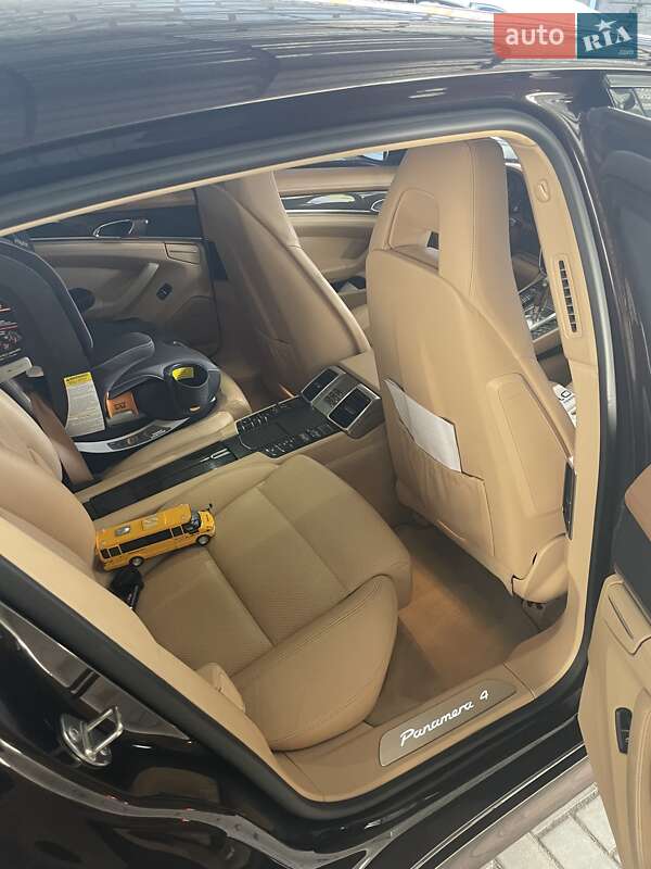 Фастбек Porsche Panamera 2012 в Одесі фото 7 Фастбек Porsche Panamera 2012 в Одесі