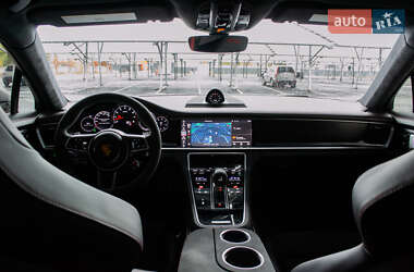 Фастбек Porsche Panamera 2019 в  фото 47 Фастбек Porsche Panamera 2019 в