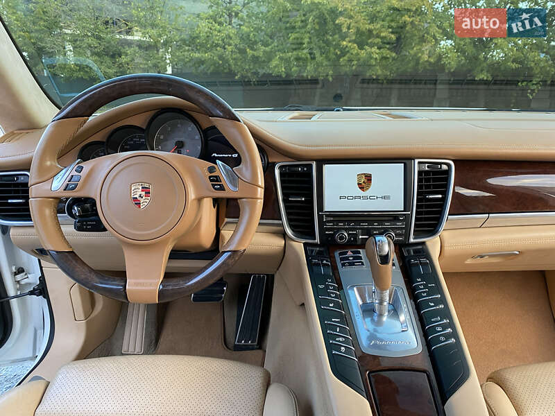 Фастбэк Porsche Panamera 2010 в Умани фото 17 Фастбэк Porsche Panamera 2010 в Умани