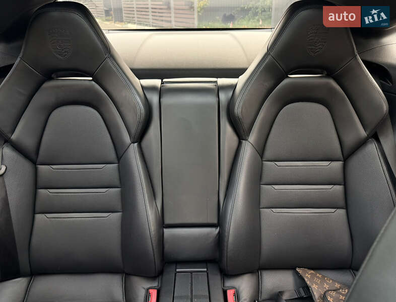 Фастбек Porsche Panamera 2017 в Києві фото 14 Фастбек Porsche Panamera 2017 в Києві