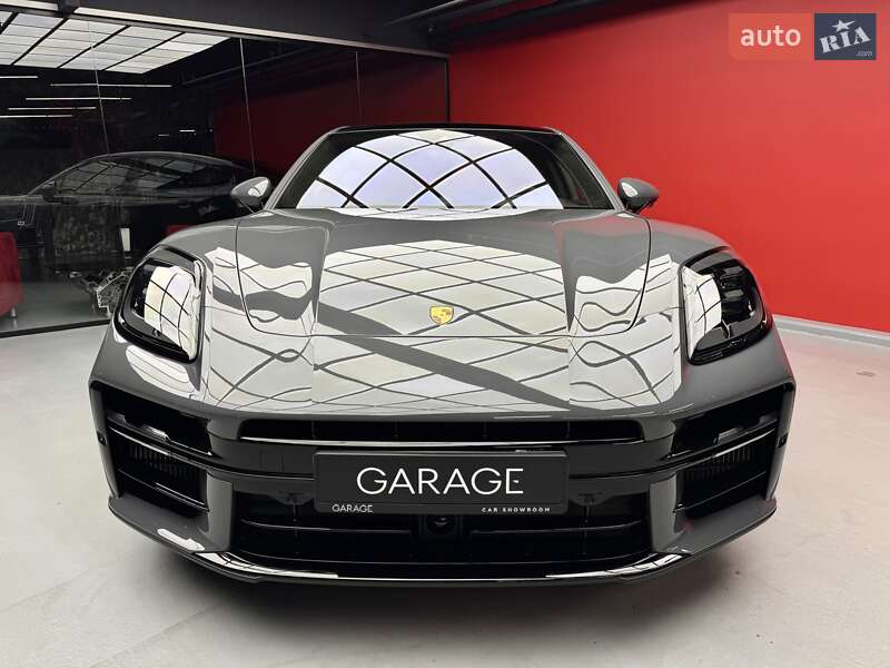 Фастбек Porsche Panamera 2025 в Києві