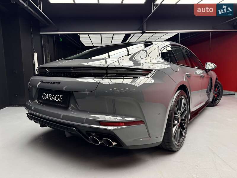 Фастбек Porsche Panamera 2025 в Києві