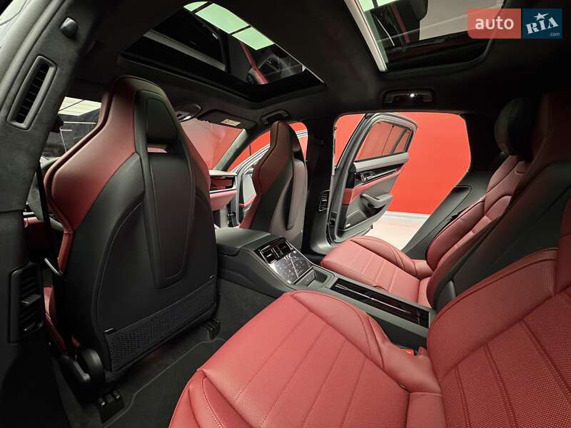 Фастбек Porsche Panamera 2025 в Києві