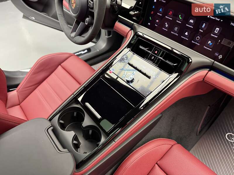 Фастбек Porsche Panamera 2025 в Києві
