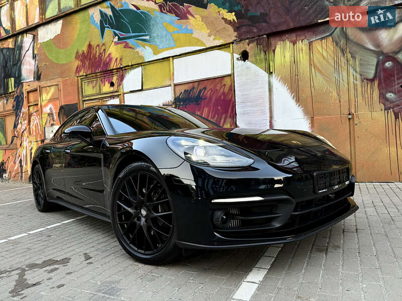 Фастбэк Porsche Panamera 2022 в Киеве фото 12 Фастбэк Porsche Panamera 2022 в Киеве