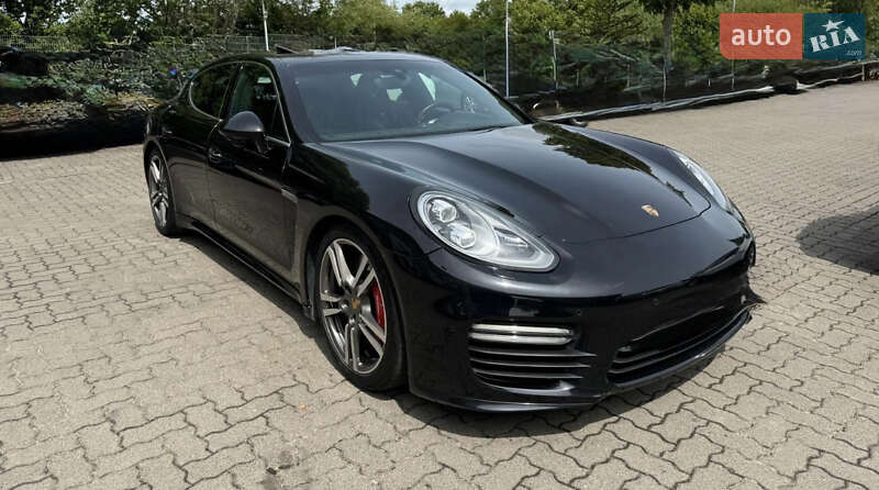 Фастбэк Porsche Panamera 2011 в Киеве фото 2 Фастбэк Porsche Panamera 2011 в Киеве