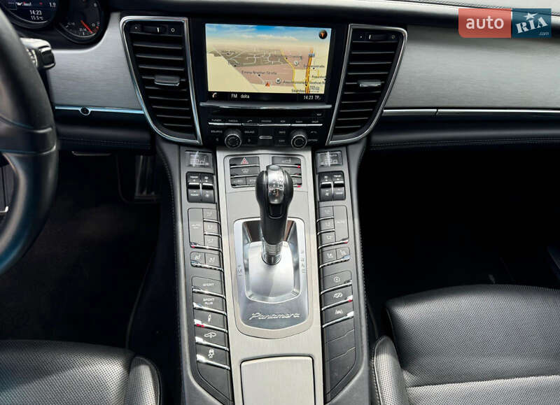 Фастбэк Porsche Panamera 2011 в Киеве фото 16 Фастбэк Porsche Panamera 2011 в Киеве