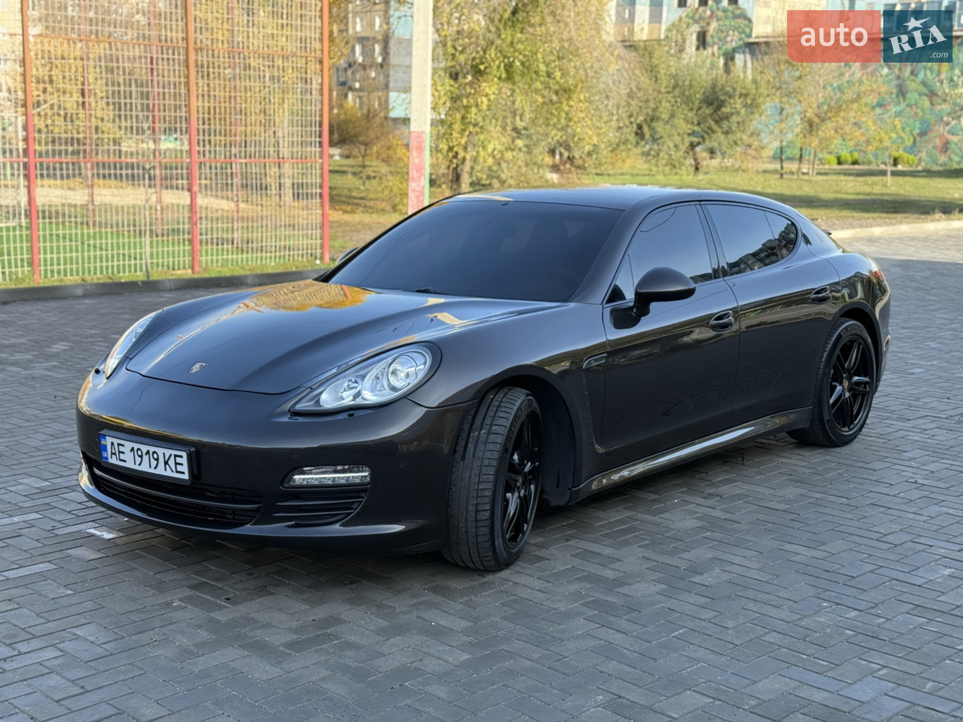2011 Porsche Panamera - мініатюра 2