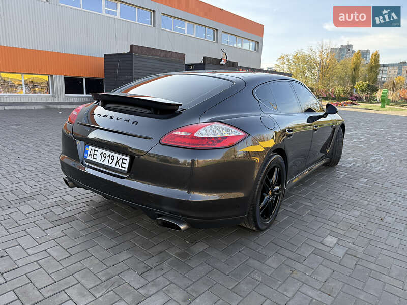 Фастбек Porsche Panamera 2011 в Кривому Розі фото 8 Фастбек Porsche Panamera 2011 в Кривому Розі