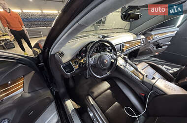 Фастбек Porsche Panamera 2011 в Одесі