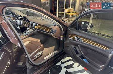 Фастбек Porsche Panamera 2011 в Одесі