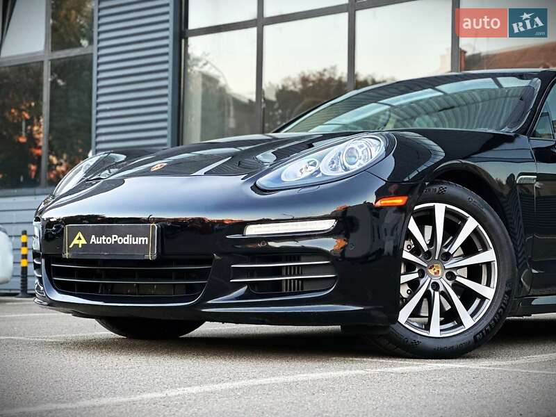 Фастбек Porsche Panamera 2015 в Києві фото 8 Фастбек Porsche Panamera 2015 в Києві