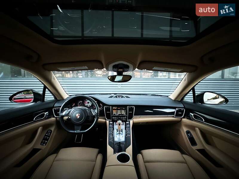 Фастбек Porsche Panamera 2015 в Києві фото 26 Фастбек Porsche Panamera 2015 в Києві