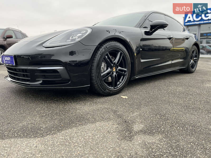 Фастбэк Porsche Panamera 2019 в Киеве фото 12 Фастбэк Porsche Panamera 2019 в Киеве
