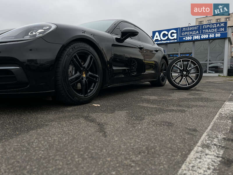 Фастбэк Porsche Panamera 2019 в Киеве фото 38 Фастбэк Porsche Panamera 2019 в Киеве