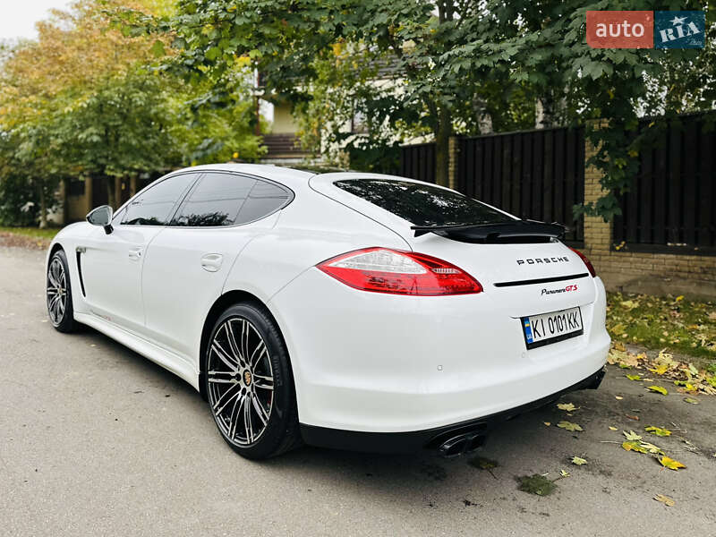 Фастбек Porsche Panamera 2012 в Києві фото 8 Фастбек Porsche Panamera 2012 в Києві