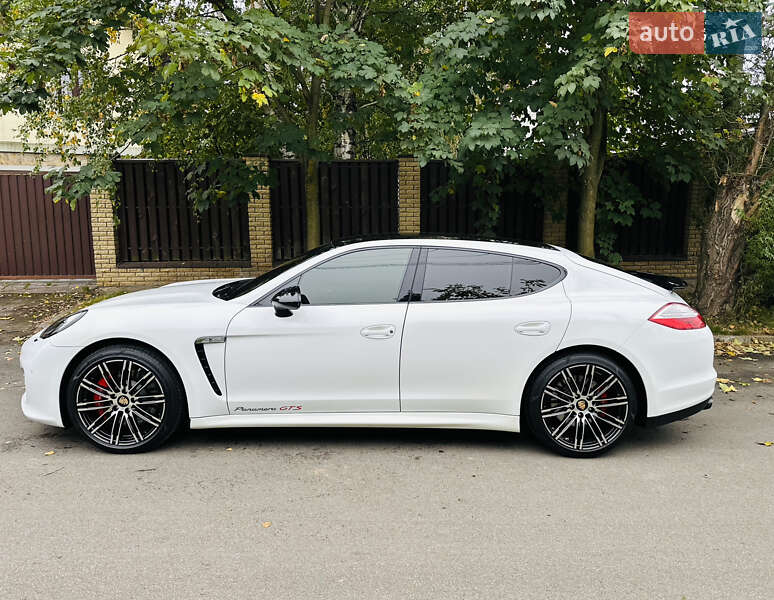 Фастбек Porsche Panamera 2012 в Києві фото 6 Фастбек Porsche Panamera 2012 в Києві