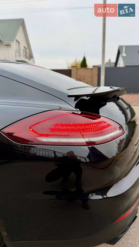Фастбэк Porsche Panamera 2015 в Киеве