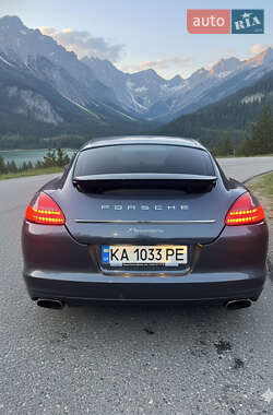 Фастбэк Porsche Panamera 2012 в Киеве