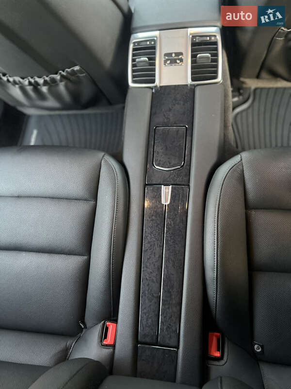 Фастбек Porsche Panamera 2013 в Києві фото 31 Фастбек Porsche Panamera 2013 в Києві