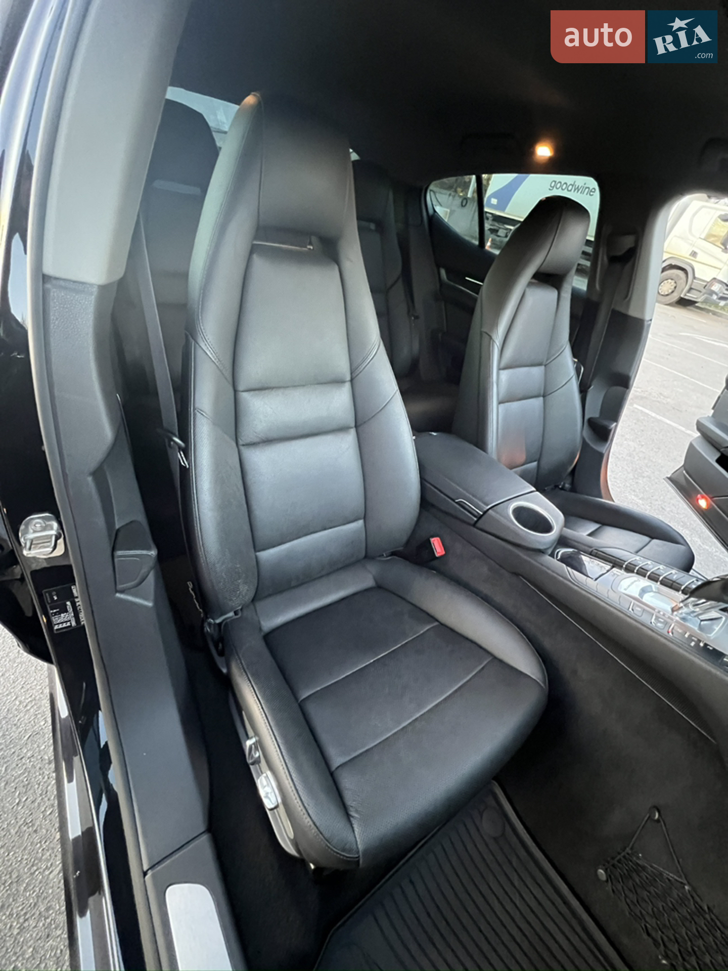 2013 Porsche Panamera - мініатюра 28