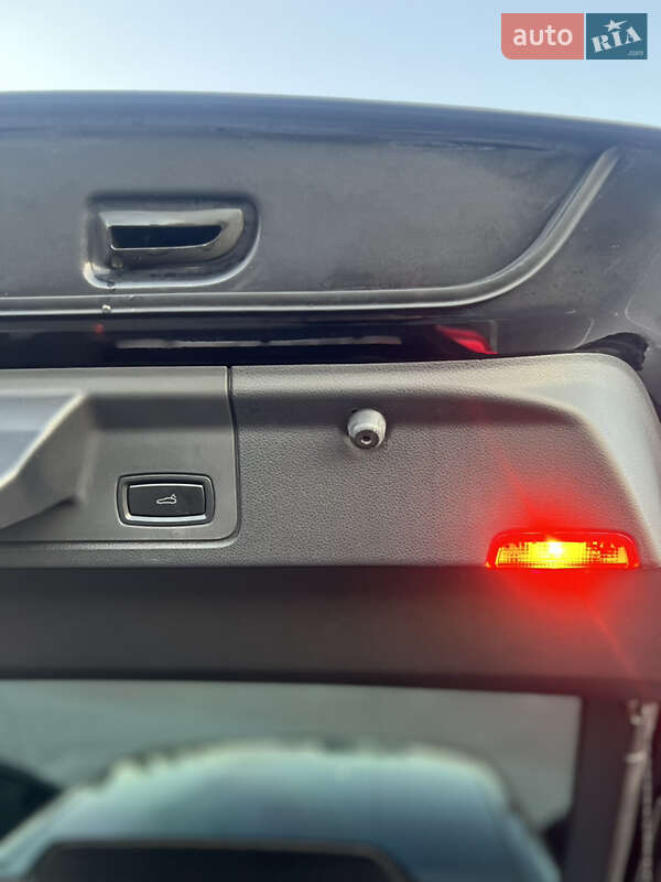 Фастбек Porsche Panamera 2013 в Києві фото 38 Фастбек Porsche Panamera 2013 в Києві