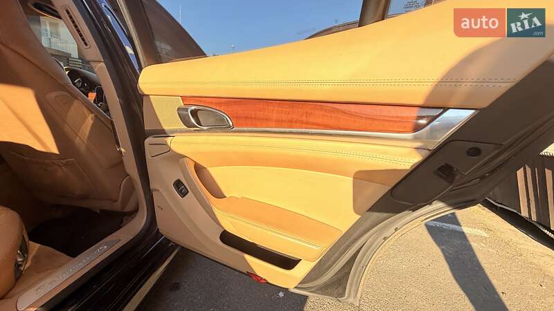 Фастбек Porsche Panamera 2010 в Одесі фото 17 Фастбек Porsche Panamera 2010 в Одесі
