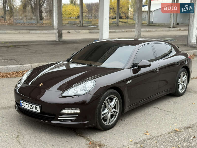 Фастбэк Porsche Panamera 2012 в Черкассах фото Фастбэк Porsche Panamera 2012 в Черкассах