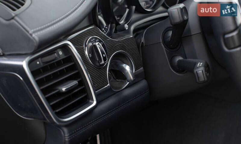 Фастбек Porsche Panamera 2013 в Києві фото 7 Фастбек Porsche Panamera 2013 в Києві