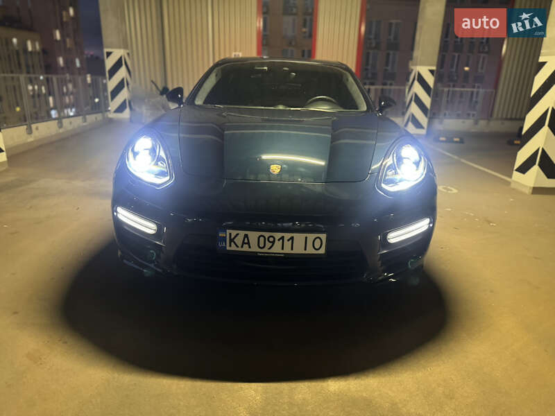 Фастбек Porsche Panamera 2013 в Києві фото 17 Фастбек Porsche Panamera 2013 в Києві