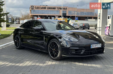 Фастбэк Porsche Panamera 2022 в Одессе