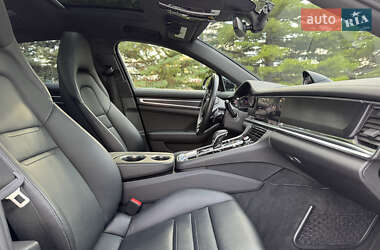 Фастбэк Porsche Panamera 2022 в Одессе