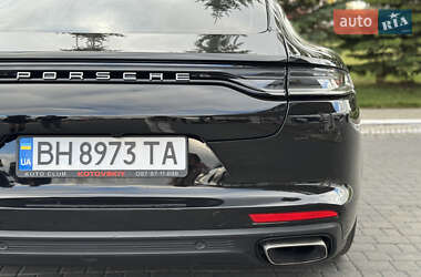 Фастбэк Porsche Panamera 2022 в Одессе