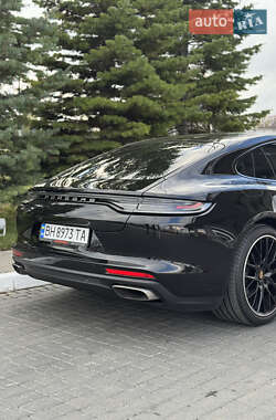 Фастбэк Porsche Panamera 2022 в Одессе