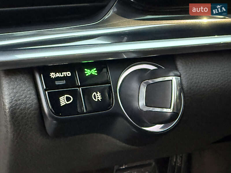 Фастбек Porsche Panamera 2018 в Києві