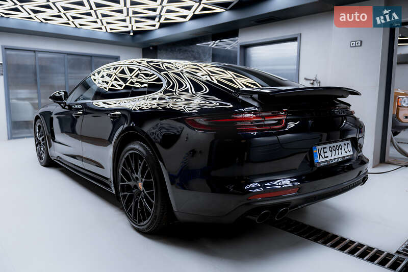 Фастбек Porsche Panamera 2020 в Дніпрі фото 4 Фастбек Porsche Panamera 2020 в Дніпрі