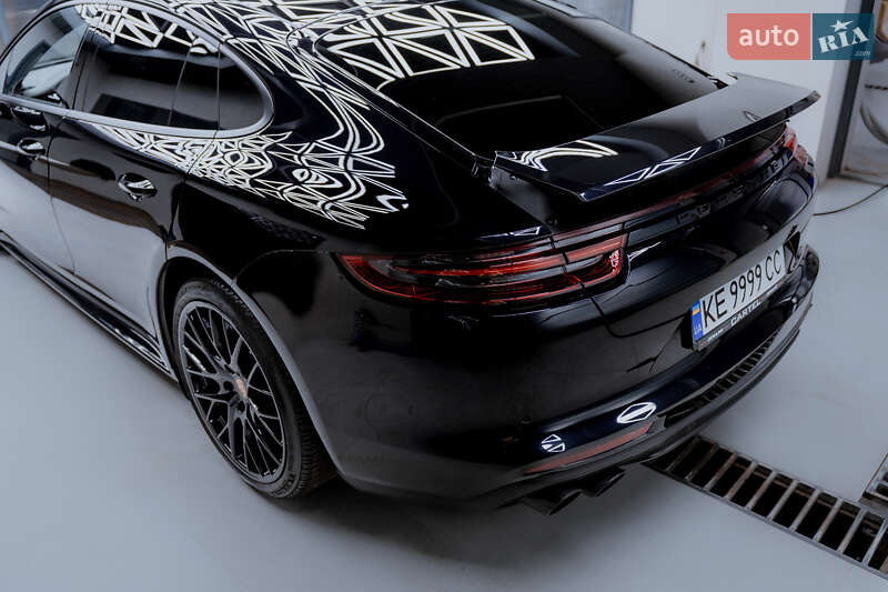 Фастбек Porsche Panamera 2020 в Дніпрі фото 3 Фастбек Porsche Panamera 2020 в Дніпрі