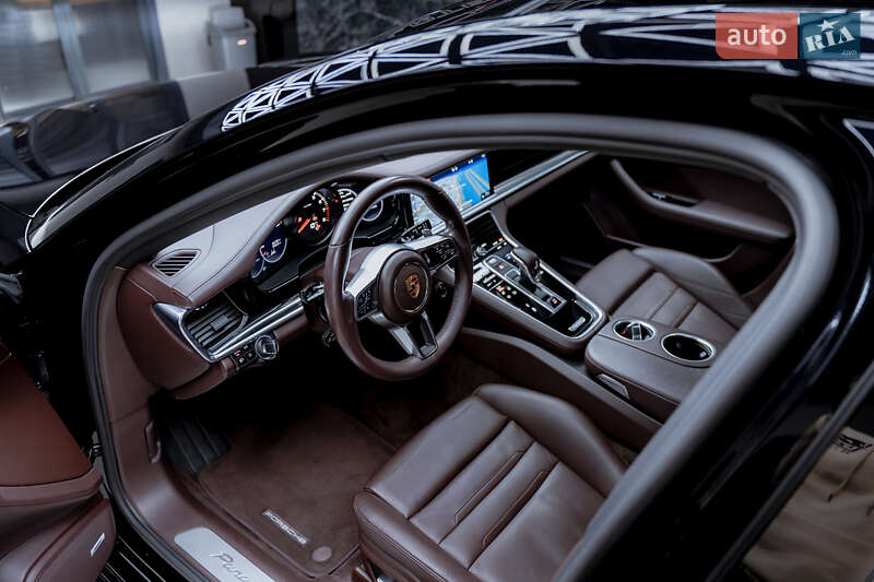 Фастбек Porsche Panamera 2020 в Дніпрі фото 17 Фастбек Porsche Panamera 2020 в Дніпрі