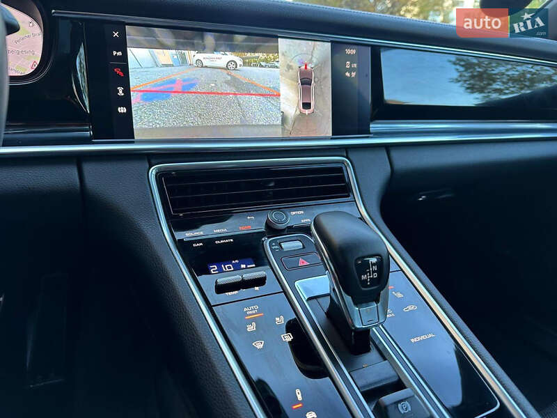 Фастбэк Porsche Panamera 2021 в Хмельницком